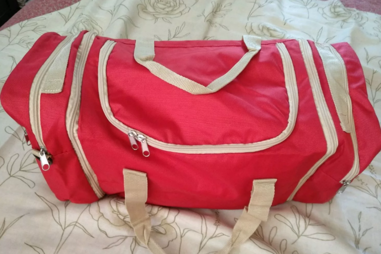 Я щомісяця відправляла гроші синові, щоб той збирав мені на квартиру. А коли я нарешті повернулася на батьківщину, таке дізналася, що в мене очі на лоб полізли. Я щомісяця відправляла гроші синові, щоб той збирав мені на квартиру. А коли я нарешті повернулася на батьківщину, таке дізналася, що в мене очі на лоб полізли.