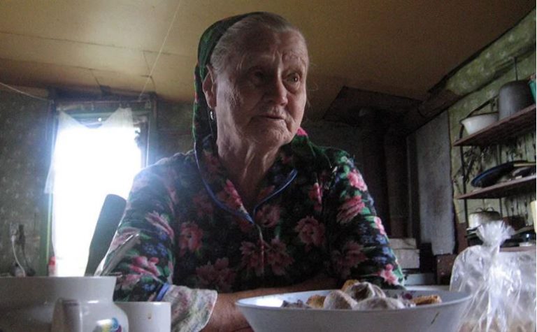 Всю свою молодість я присвятила своїм чотирьом дітям. Але в старості я отримала від них ось таку відповідь.